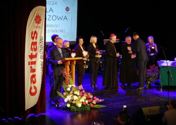 13.11.2024. Kielce. WDK. Jubileusz 35-lecia kieleckiej Caritas / Fot. Wiktor Taszłow - Radio Kielce