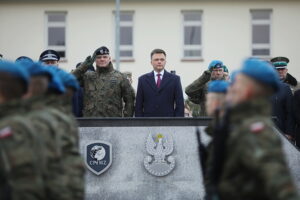 13.11.2024. Kielce. Uroczyste przekazanie Flagi Rzeczpospolitej Polskiej przez Marszałka Sejmu / Fot. Wiktor Taszłow - Radio Kielce