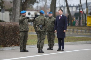 13.11.2024. Kielce. Uroczyste przekazanie Flagi Rzeczpospolitej Polskiej przez Marszałka Sejmu / Fot. Wiktor Taszłow - Radio Kielce