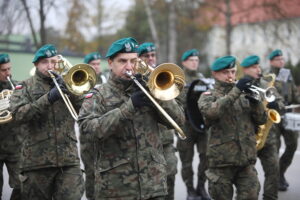 13.11.2024. Kielce. Uroczyste przekazanie Flagi Rzeczpospolitej Polskiej przez Marszałka Sejmu / Fot. Wiktor Taszłow - Radio Kielce