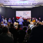 13.11.2024. Jędrzejów. Spotkanie Szymona Hołowni z mieszkańcami / Fot. Wiktor Taszłow - Radio Kielce