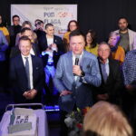 13.11.2024. Jędrzejów. Spotkanie Szymona Hołowni z mieszkańcami / Fot. Wiktor Taszłow - Radio Kielce