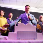 13.11.2024. Jędrzejów. Spotkanie Szymona Hołowni z mieszkańcami / Fot. Wiktor Taszłow - Radio Kielce