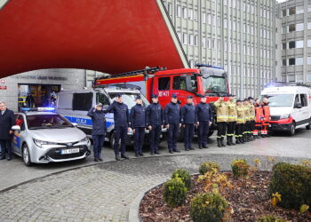 14.11.2024 Kielce. Oddanie hołdu zmarłemu Piotrowi Mierneckiemu / Fot. Wiktor Taszłow - Radio Kielce