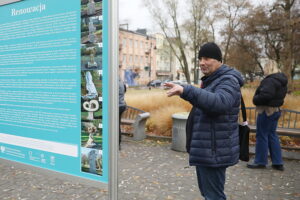 15.11.2024. Kielce. Otwarcie wystawy „Kielce miastem rzeźby plenerowej” / Fot. Wiktor Taszłow - Radio Kielce