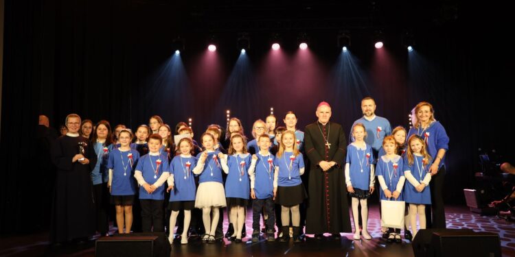 16.11.2024 Sandomierz. VIII Festiwal Piosenki Patriotyczno-Religijnej / Fot. Ks. Grzegorz Słodkowski