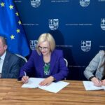 29.11.2024. Kielce. Urząd Marszałkowski Województwa Świętokrzyskiego. Przyznanie stypendiów dla studentów kształcących się na kierunku lekarskim / Fot. Iwona Murawska-Bujnowicz - Radio Kielce