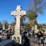 01.11.2024. Opatów. Kwesta na rzecz ratowania zabytkowych nagrobków / Fot. Grażyna Szlęzak - Radio Kielce