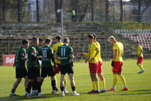 Derby dla Starachowic. Star pokonuje bezbarwną Koronę - Radio Kielce