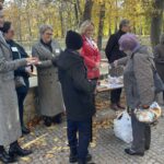 01.11.2024. Sandomierz. Kwesta na rzecz ratowania zabytkowych nagrobków / Fot. Grażyna Szlęzak - Radio Kielce