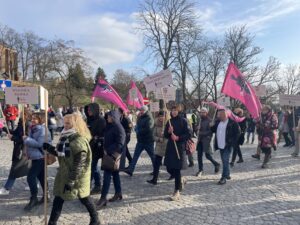 Turyści z różnych stron Polski biorą udział w Święcie Młodego Wina w Sandomierzu - Radio Kielce