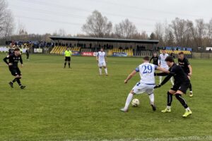 09.11.2024. Połaniec. 16. kolejka Betclic III ligi: Czarni Połaniec - Lewart Lubartów / Fot. Kamil Król - Radio Kielce