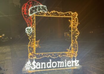 23.11.2024 Sandomierz. Iluminacje świetlne / Fot. Grażyna Szlęzak - Radio Kielce