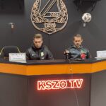 15.11.2024. Ostrowiec Św. 17. kolejka Betclic III ligi; KSZO 1929 - Podlasie Biała Podlaska. Na zdjęciu (od lewej): Artur Renkowski - trener Podlasia, Radosław Jacek - trener KSZO 1929 / Fot. Kamil Król - Radio Kielce