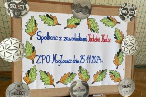 25.11.2024. Nagłowice. "Świętokrzyskie z Iskrą" - spotkanie piłkarzy ręcznych Industrii z uczniami Zespołu Placówek Oświatowych w Nagłowicach / Fot. Kamil Król - Radio Kielce