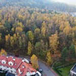 04.11.2024. Kielce. Ul. Tujowa. Teren, gdzie miał powstać żłobek / Fot. Jarosław Kubalski - Radio Kielce