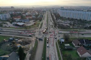 26.11.2024. Kielce. Skrzyżowanie ulic Warszawskiej, Orkana, Zapolskiej, Jaworskiego / Fot. Jarosław Kubalski - Radio Kielce