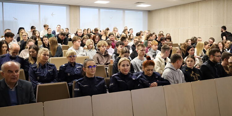 Bicie dziecka to przestępstwo. Konferencja o prawach najmłodszych