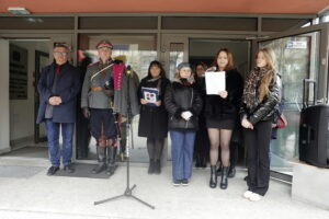 Kielce. Plastyk Śpiewanie pieśni patriotycznych - Radio Kielce