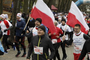 Tomasz Biskupski najlepszy w Biegu Niepodległości - Radio Kielce