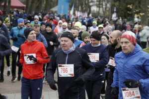 Tomasz Biskupski najlepszy w Biegu Niepodległości - Radio Kielce