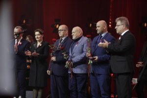 Chęciny. Koncert patriotyczny „Polskie Drogi do wolności” - Radio Kielce