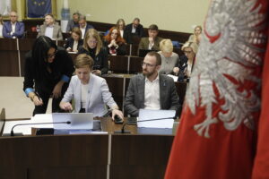 Radni wysłuchali próśb mieszkańców i wycofali się z zamiaru sprzedaży działki - Radio Kielce