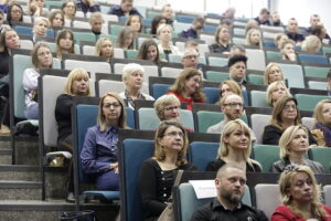 25.11.2024 Kielce. Kampania przeciw przemocy w rodzinie "Biała wstążka"/ Fot. Jarosław Kubalski - Radio Kielce