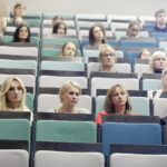 W Kielcach zainagurowano kampanię „Białej wstążki” - Radio Kielce 25.11.2024 Kielce. Kampania przeciw przemocy w rodzinie "Biała wstążka"/ Fot. Jarosław Kubalski - Radio Kielce