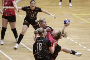 Kielce. Mecz Suzuki Korona Handball - MTS Żory - Radio Kielce