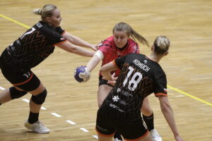 Kielce. Mecz Suzuki Korona Handball - MTS Żory - Radio Kielce