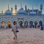 MUZYCZNE PODRÓŻE PRZEZ ŚWIAT. Pakistan pod dachem świata - Radio Kielce