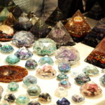 Niezwykłe kamienie na kieleckiej giełdzie minerałów - Radio Kielce
