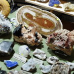 Niezwykłe kamienie na kieleckiej giełdzie minerałów - Radio Kielce