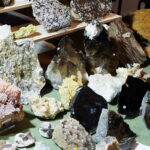 Niezwykłe kamienie na kieleckiej giełdzie minerałów - Radio Kielce