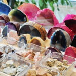 Niezwykłe kamienie na kieleckiej giełdzie minerałów