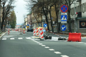 Paderewskiego pojedziemy po staremu. Zmiany na Głowackiego - Radio Kielce