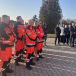26.11.2024. Staszów. Przekazanie dwóch nowych karetek dla szpitala / Fot. Grażyna Szlęzak - Radio Kielce