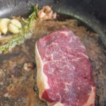 W Zespole Szkół Przemysłu Spożywczego w Kielcach odbyło się wspólne gotowanie uczniów z absolwentami - szefami kuchni z naszego regionu. / Fot. archiwum prywatne