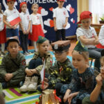 8.11.2024 Kielce. Uroczysta akademia z okazji Święta Niepodległości w PS nr 3 im Robinsona Crusoe w Kielcach. / Fot. Aleksandra Kwaśniewska - Radio Kielce