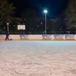 20.12.2024. Sandomierz. Sztuczne lodowisko / Fot. Grażyna Szlęzak - Radio Kielce