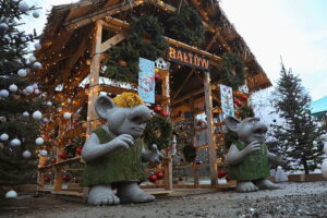 04.12.2024. Bałtów. Wioska Świętego Mikołaja w Bałtowskim Kompleksie Turystycznym / Fot. Wiktor Taszłow - Radio Kielce