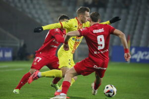 04.12.2024. Kielce. Mecz 1/8 finału Pucharu Polski Korona Kielce - Widzew Łódz / Fot. Wiktor Taszłow - Radio Kielce