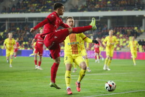 04.12.2024. Kielce. Mecz 1/8 finału Pucharu Polski Korona Kielce - Widzew Łódz / Fot. Wiktor Taszłow - Radio Kielce