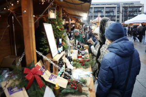 07.12.2024. Kielce. WDK. I Świętokrzyski Jarmark Bożonarodzeniowy / Fot. Wiktor Taszłow - Radio Kielce