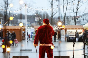 07.12.2024. Kielce. WDK. I Świętokrzyski Jarmark Bożonarodzeniowy / Fot. Wiktor Taszłow - Radio Kielce