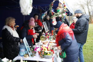 08.12.2024. Ciekoty. Jarmark bożonarodzeniowy / Fot. Wiktor Taszłow - Radio Kielce