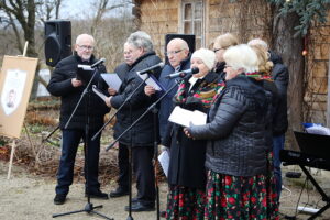 08.12.2024. Ciekoty. Jarmark bożonarodzeniowy / Fot. Wiktor Taszłow - Radio Kielce