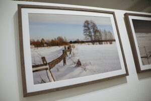 13.12.2024. Kielce. BWA. Wystawa fotografii krajobrazowej Mariusza Łężniaka / Fot. Wiktor Taszłow - Radio Kielce