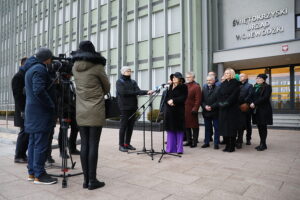 14.12.2024. Kielce. Konferencja Prawa i Sprawiedliwości. / Fot. Wiktor Taszłow - Radio Kiece